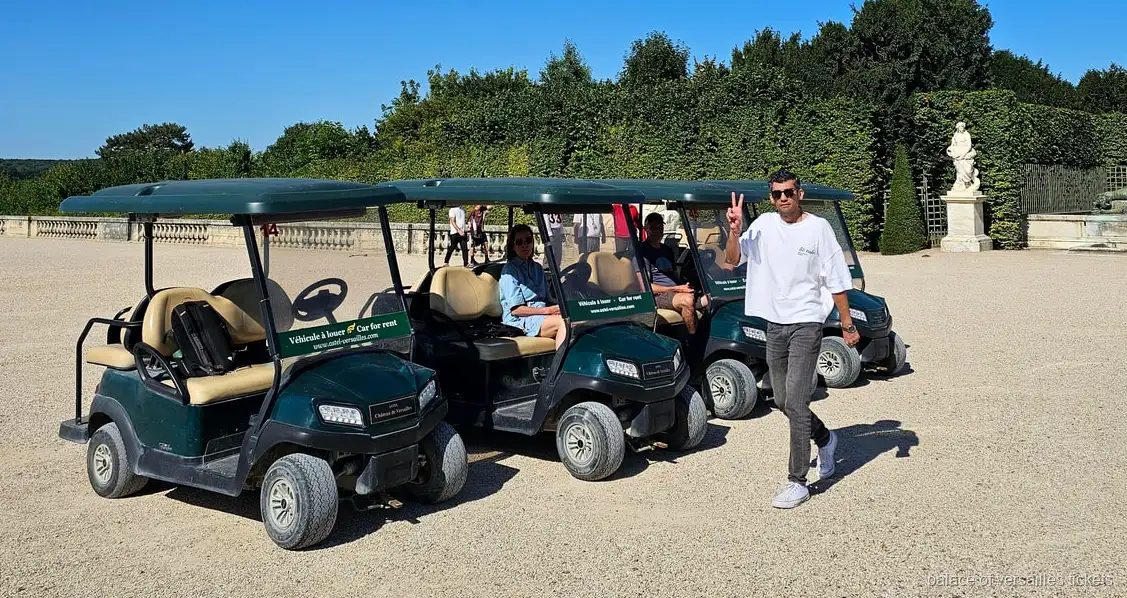Passeio de carrinho de golfe e bicicleta em Versalhes perto do Hameau da Rainha