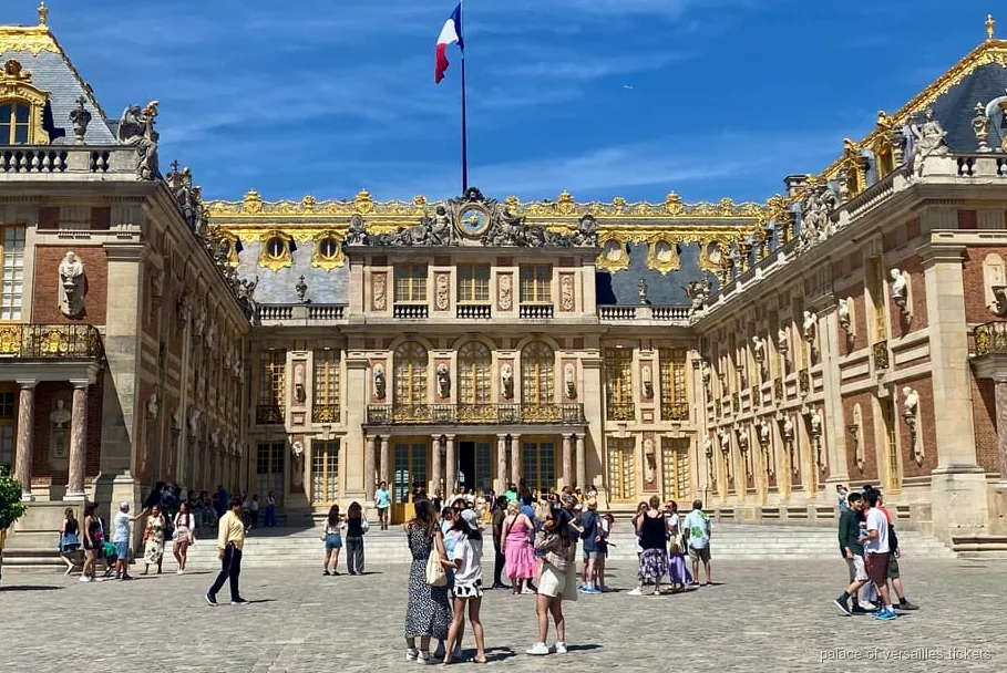 Private Versailles tour from Paris, Mercedes hotel pickup